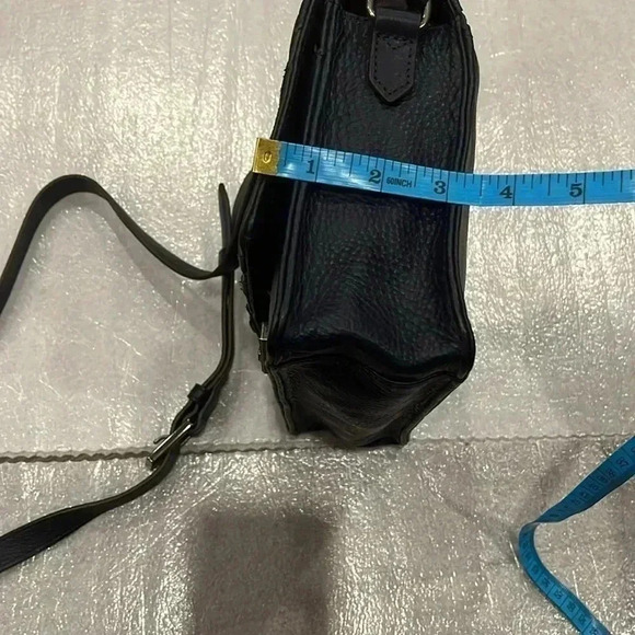 Aimee Kestenberg Blue Pebble Leather Suede Crossbody Handbag magnet closure - Picture 12 of 15